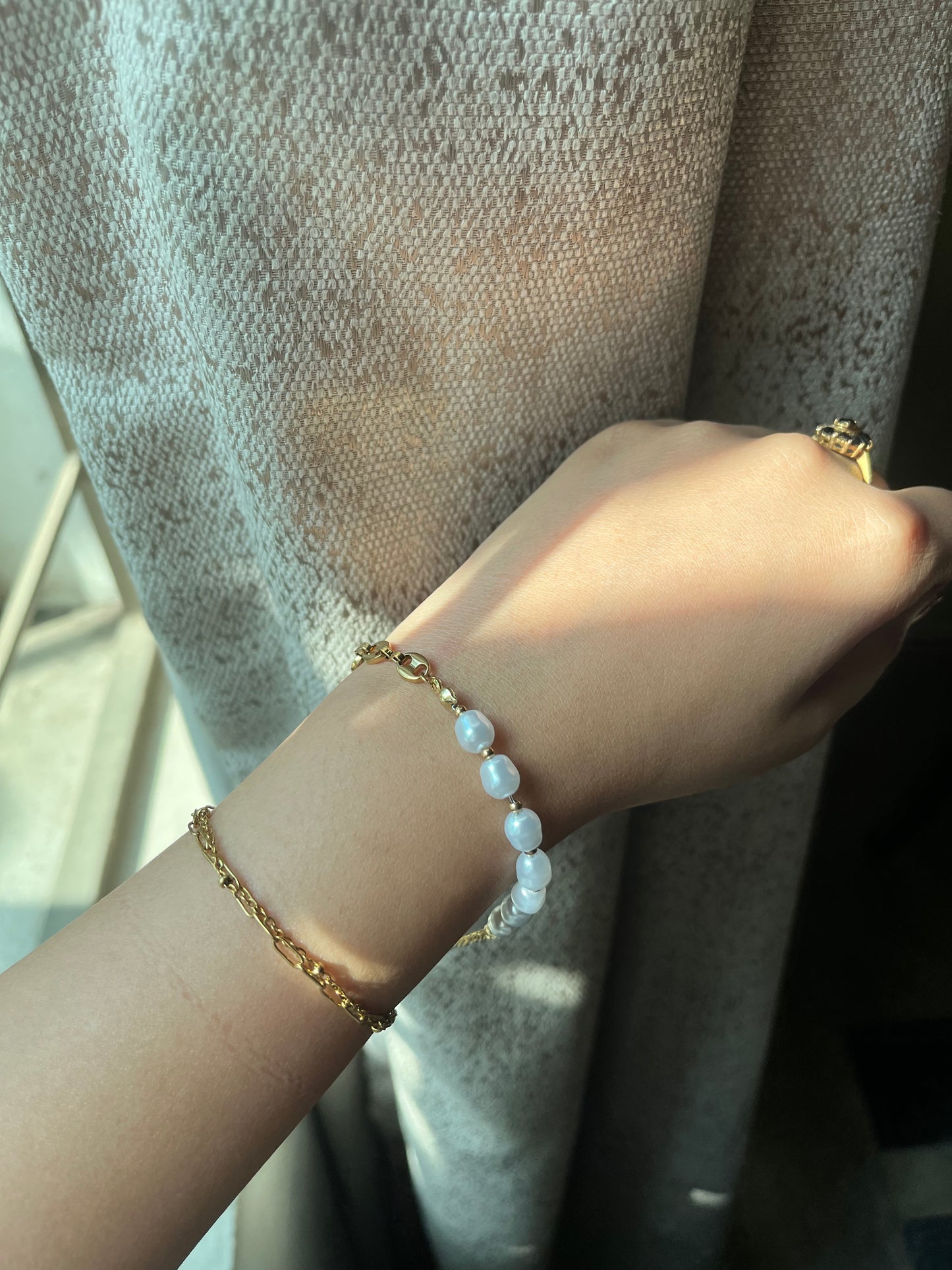 Half pearl half chain bracelet