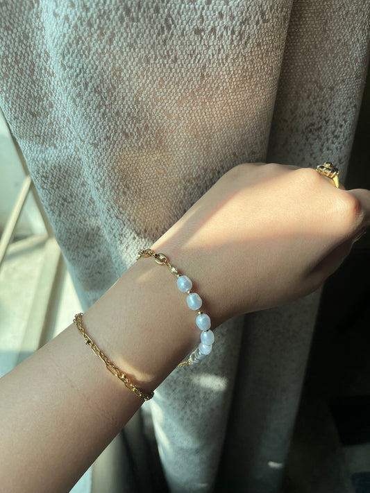 Half pearl half chain bracelet