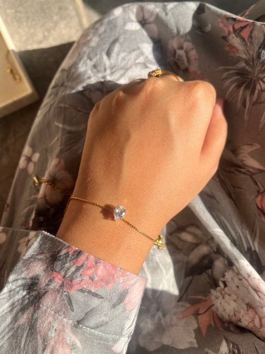 Single diamond stone necklace / bracelet