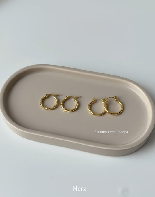 Hoop earings