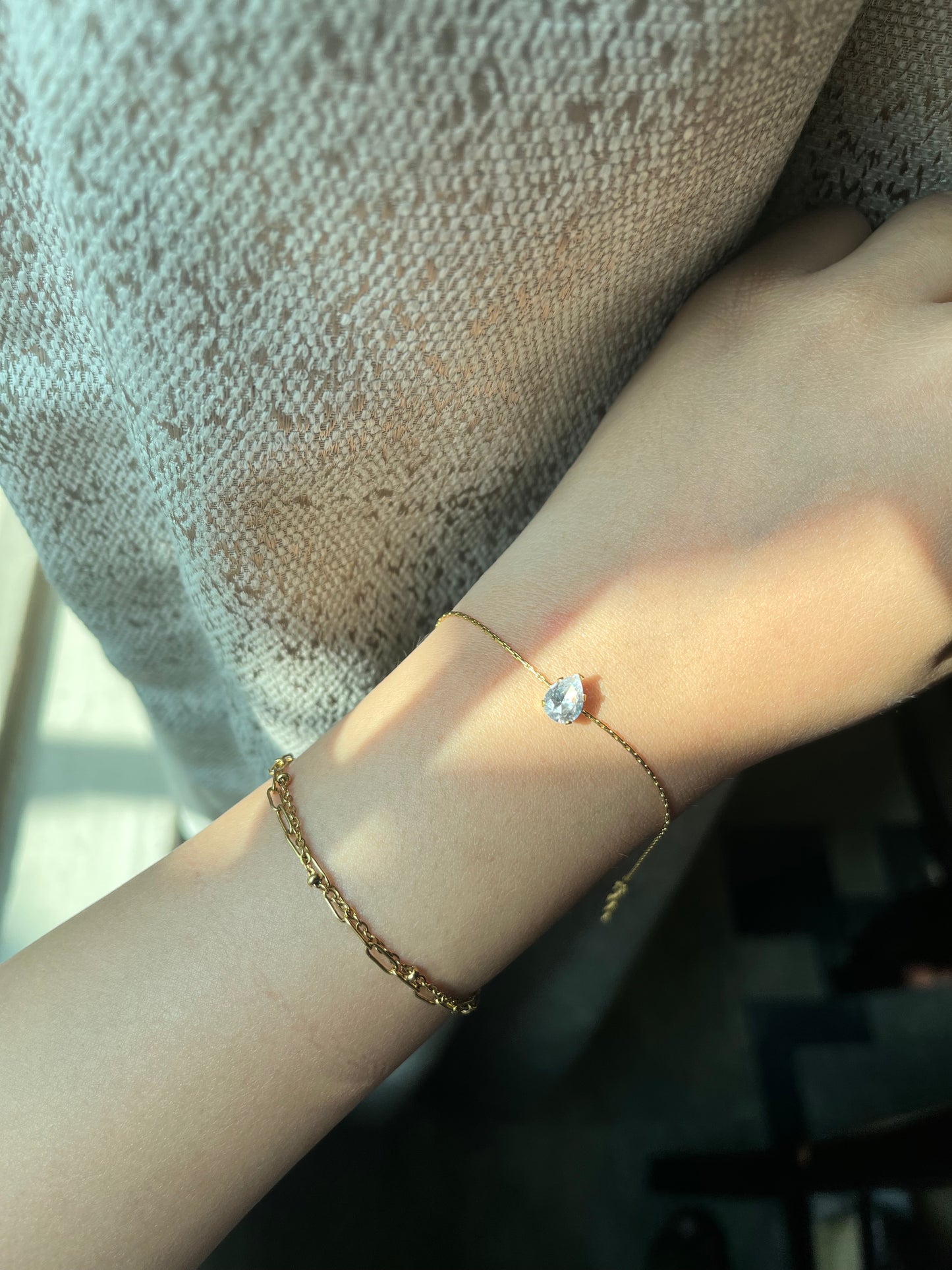 Single diamond stone necklace / bracelet