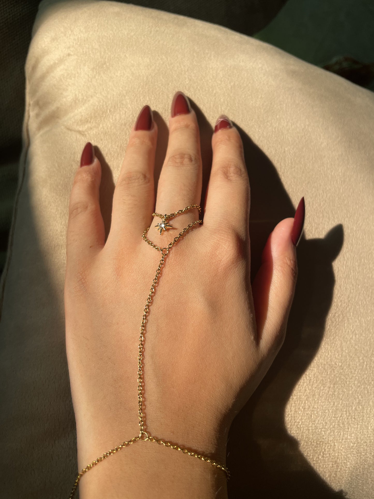 Star ring handchain